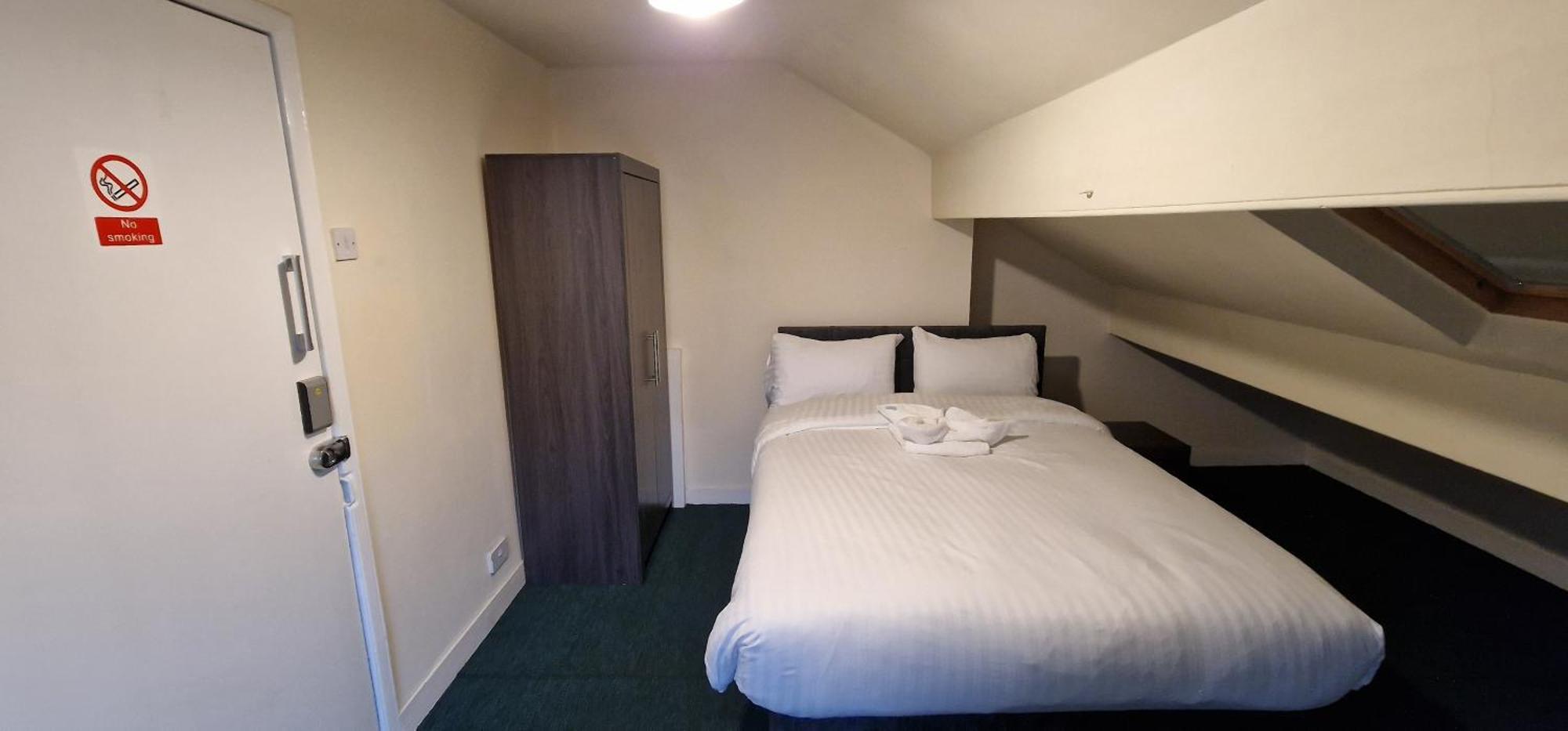 Self Check In Rooms Central Wakefield Ngoại thất bức ảnh