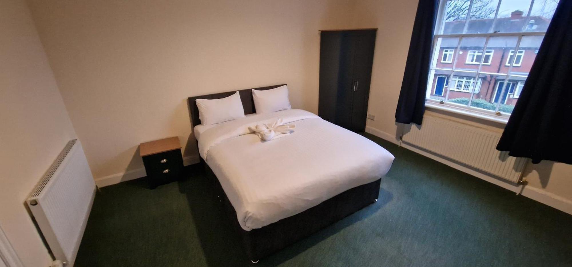 Self Check In Rooms Central Wakefield Ngoại thất bức ảnh